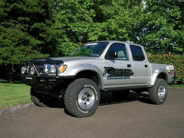 Revtek 3 inch Lift Kit - Suspension System on a 1995.5-2004 Toyota Tacoma 4WD - side