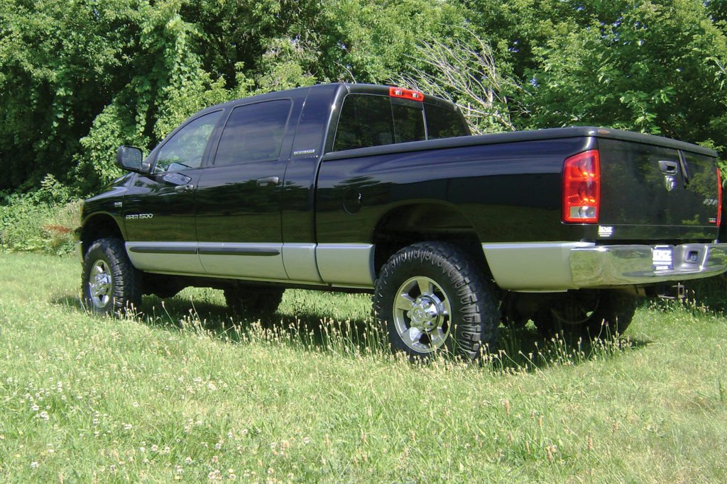 Zone Offroad 2-1/2" Upper Coil Mounts Leveling Kit 1994-2013 Dodge Ram 1500/1500 Mega Cab/2500/3500