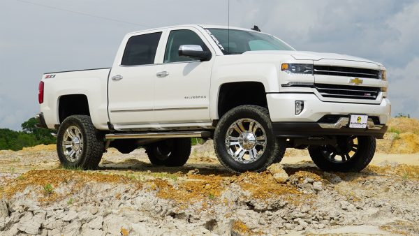 SuperLift 6.5" Lift Kit with Superide Rear Shocks for 2014-2017 Chevrolet Silverado & GMC Sierra 1500 4WD with OE Aluminum or Stamped Steel Control Arms