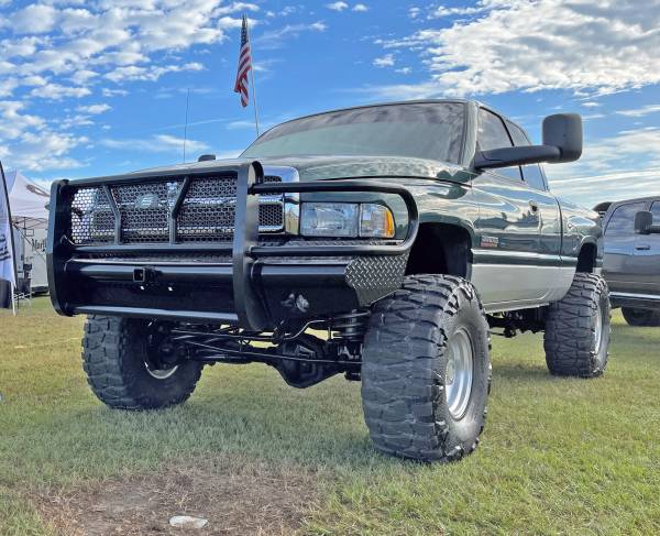2002 dodge outlet ram 1500 bumper