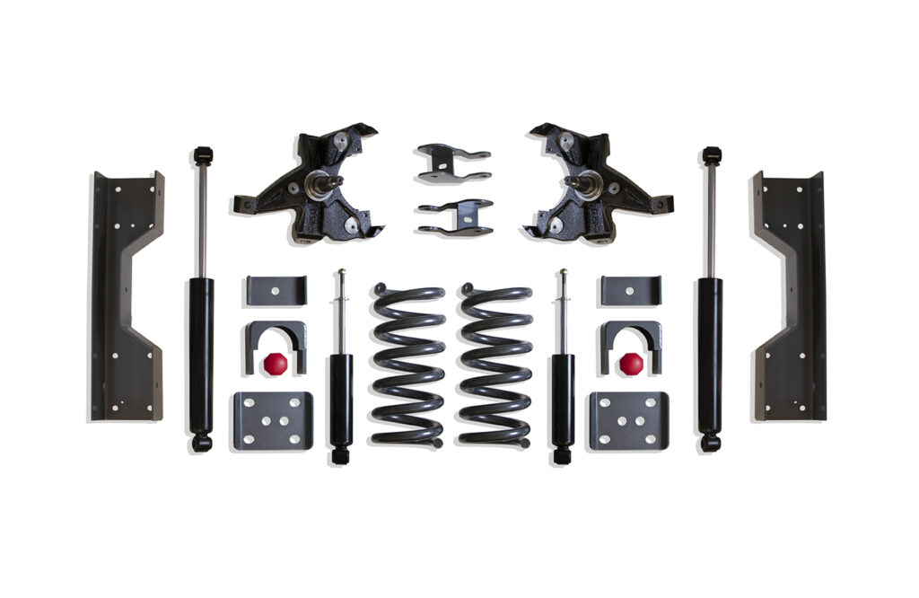 MaxTrac 4"/6" Lowering Kit for V8 with LD Rotors for 1988-1998 Silverado/Sierra 1500-K330546L-8