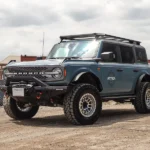 ATTFB01F101-BX_Attica_4x4_2021-2023_Ford_Bronco_Frontier_Series_Roof_Rack_Lifestyle_02