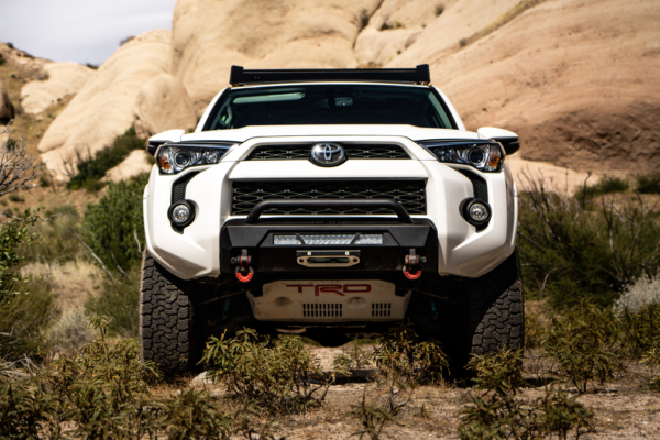 Body Armor 2014-2024 Toyota 4RUNNER Hiline Front Winch Bumper - BOD-TR-19339