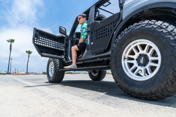 Body Armor 2021-2026 Ford Bronco 4 Door E-Power Board Steps - BOD-FB-4500