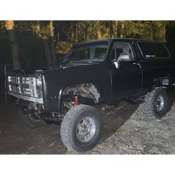 73-87 Chevy/GMC 2500 Pickup 4WD 6-8″ Front, 4.5-8″ Rear Lift Skyjacker Shocks customer review image