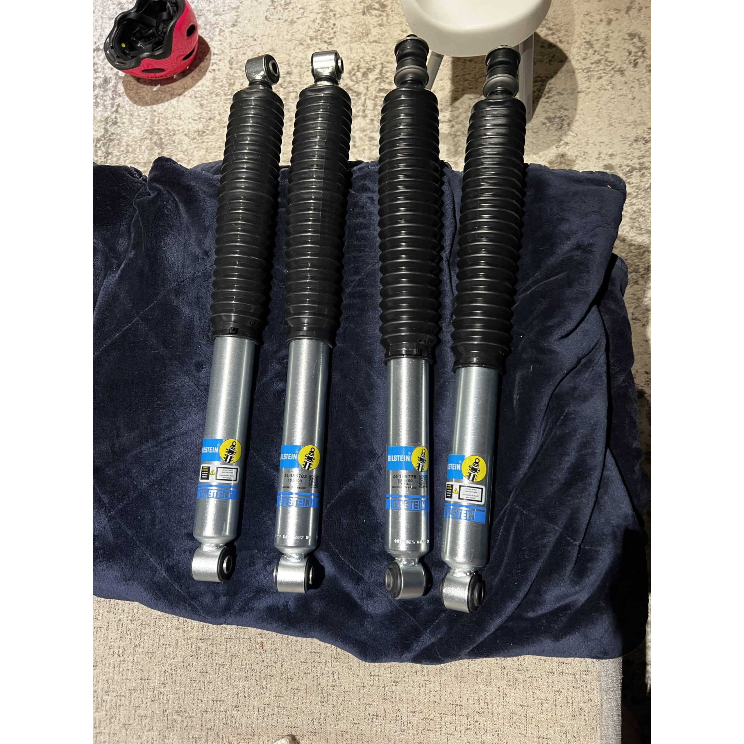 94-’02 Dodge Ram 3500 4WD Bilstein 5100 0-2.5″ Front & 0-1″ Rear Lift Shocks customer review image