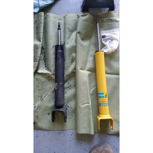 Bilstein 4600 Rear Shocks for 11-’15 JEEP Grand Cherokee (WK2) 2WD/4WD customer review image