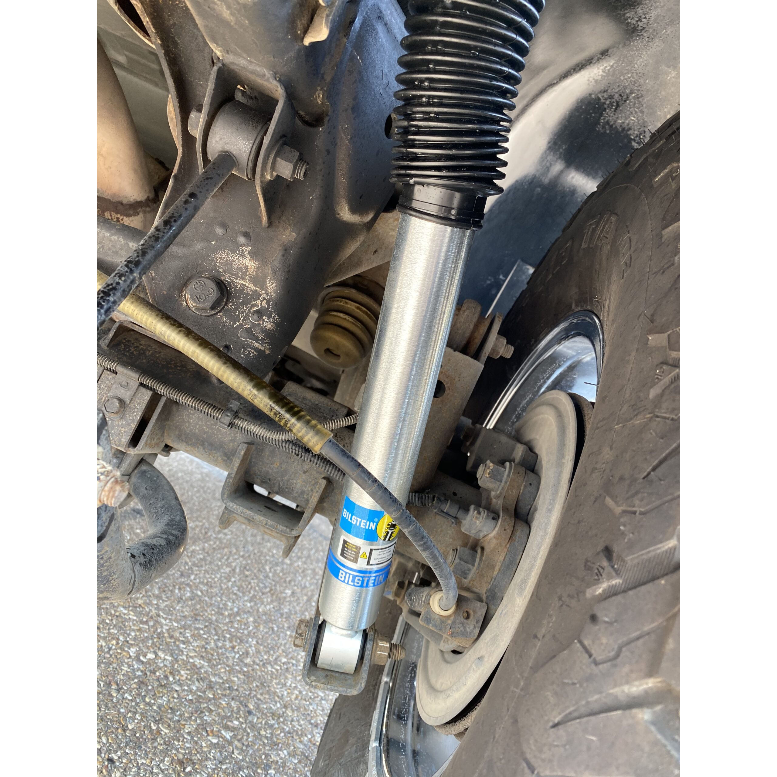 Bilstein 5100 0-2.5″ Front and 4600 Rear Lift Shocks for 03-09 HUMMER H2 customer review image