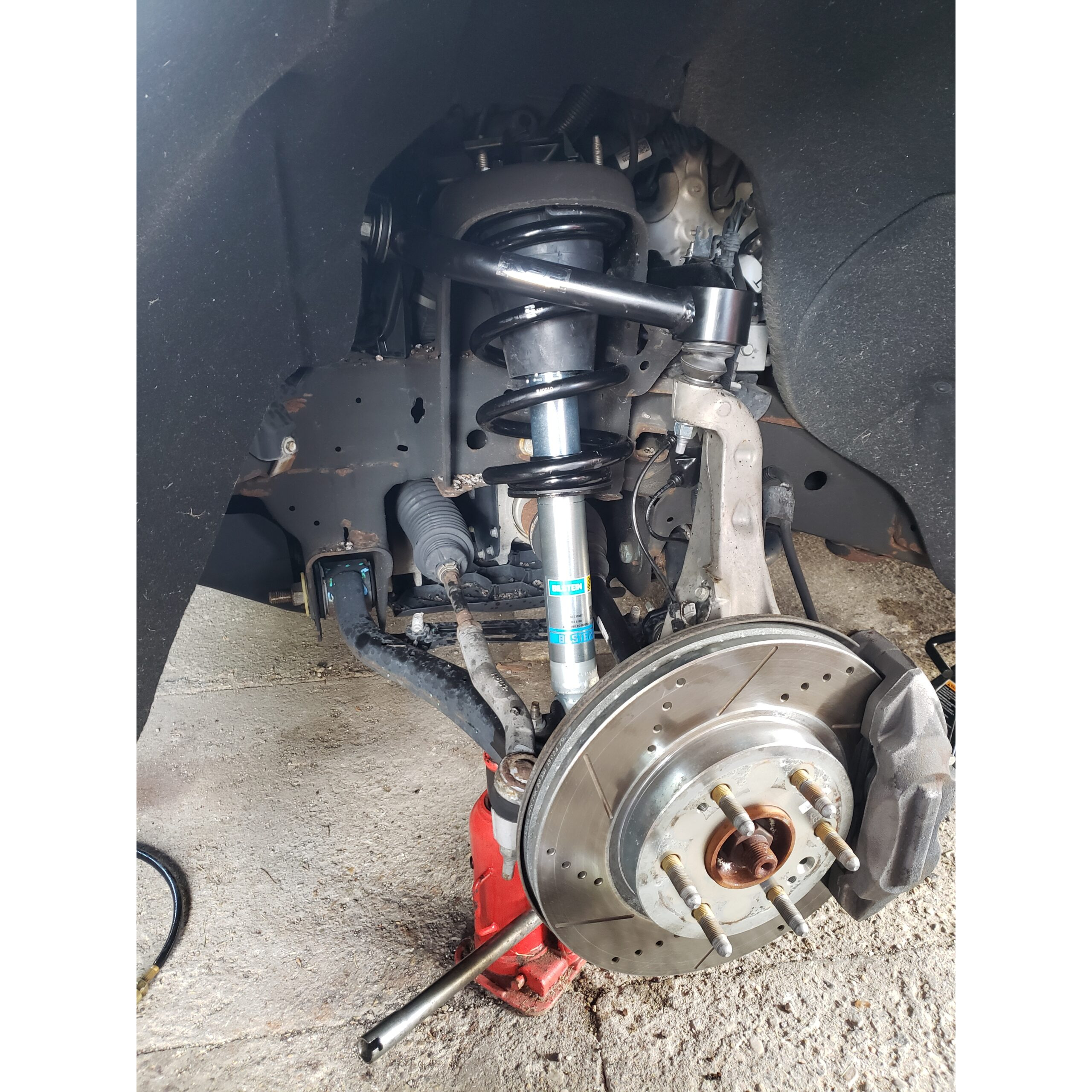 Bilstein 5100 0-2.5″ Front Lift Assembled Coilovers with OE Replacement coils for 2019-2025 Chevrolet Silverado 1500 customer review image