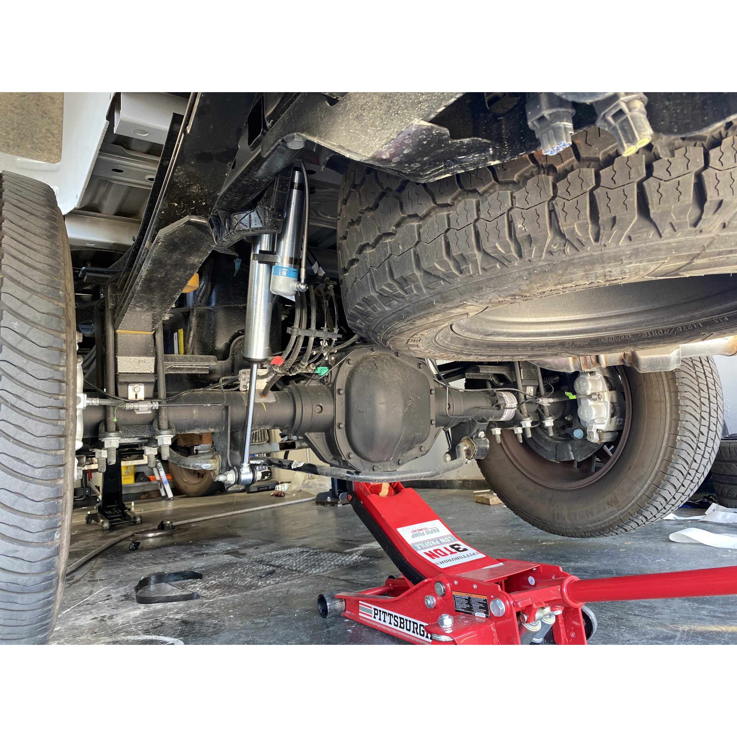 Bilstein B8 5160 Reservoir 0-2″ Rear Lift Shocks for 2017-2025 Ford F-250 customer review image