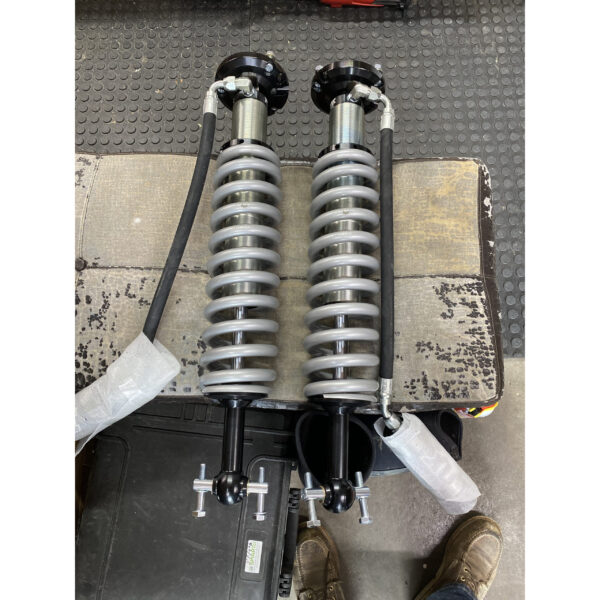 Fox Factory Race 2.5 Series 4-6″ Lift Reservoir Coilovers For 2014-2020 Ford F-150 4WD customer review image