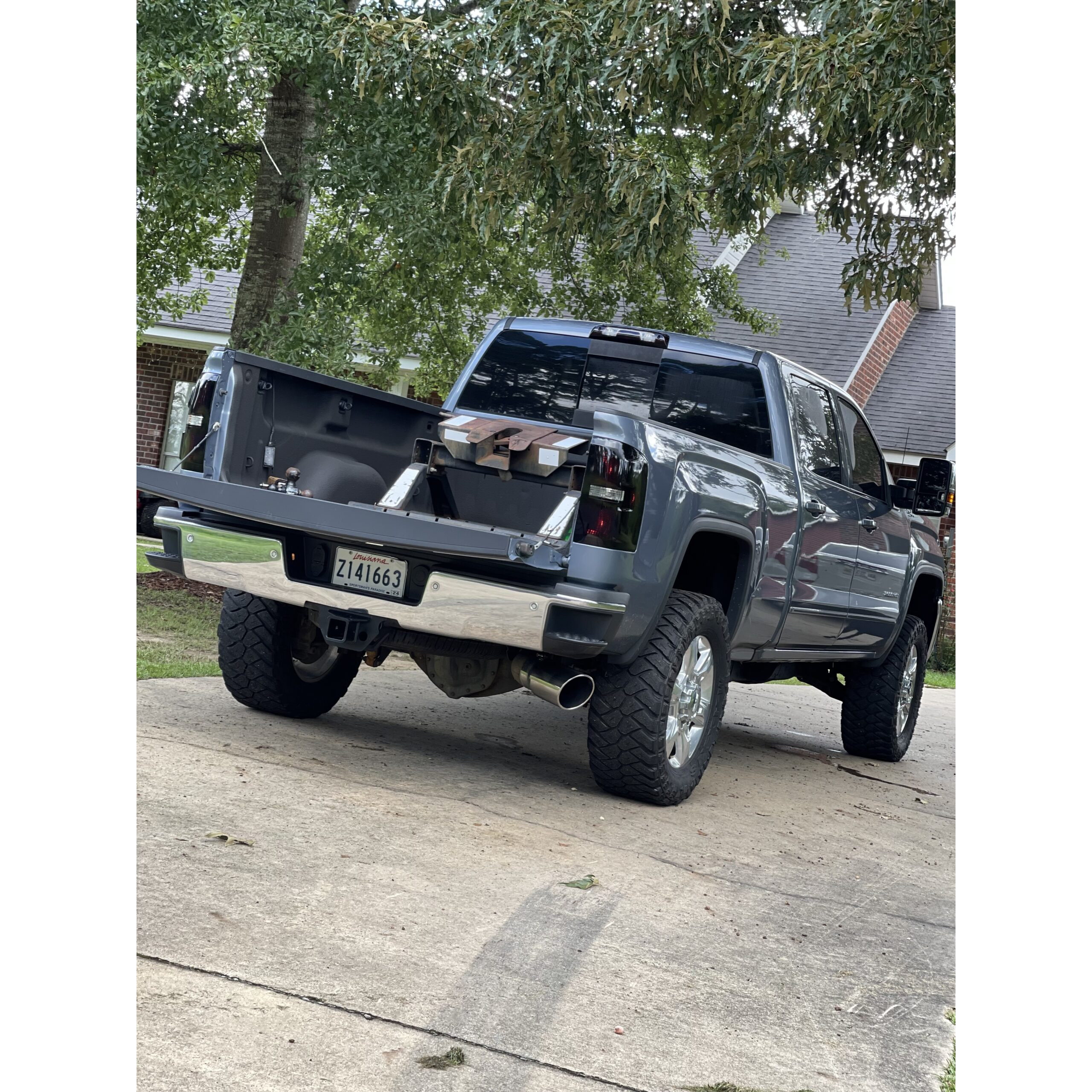 FOX Performance 2.0 Reservoir 1.5-3.5″ Front Lift Shocks for 2011-2019 Chevy GMC 2500 3500 customer review image