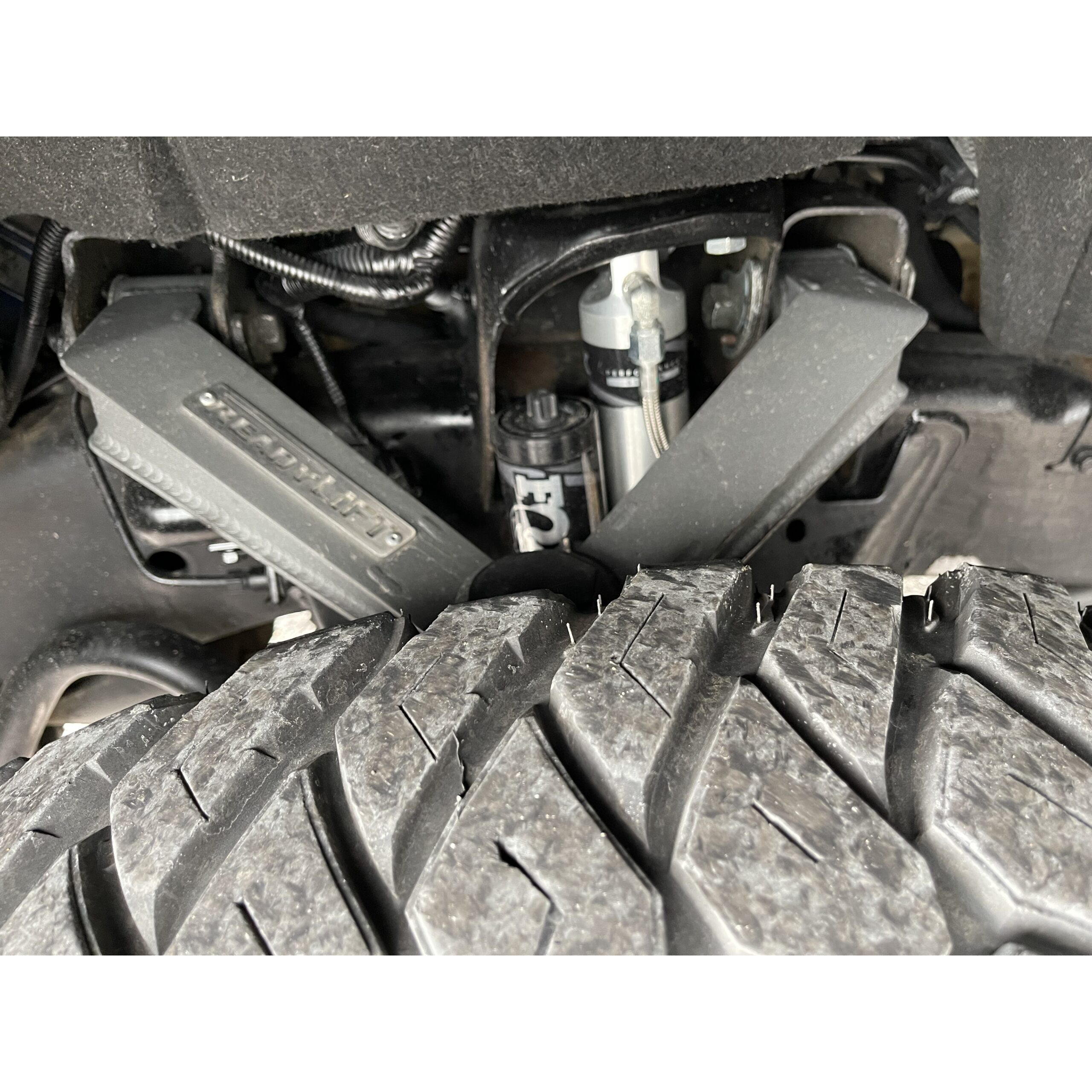 FOX Performance 2.0 Reservoir 1.5-3.5″ Front Lift Shocks for 2011-2019 Chevy GMC 2500 3500 customer review image