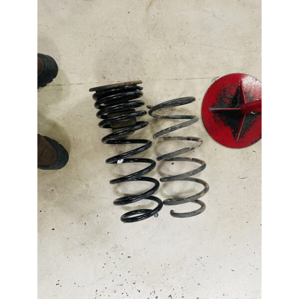 OME 2.5″ Lift Rear Coils for Toyota Sequoia 2000-2007 customer review image