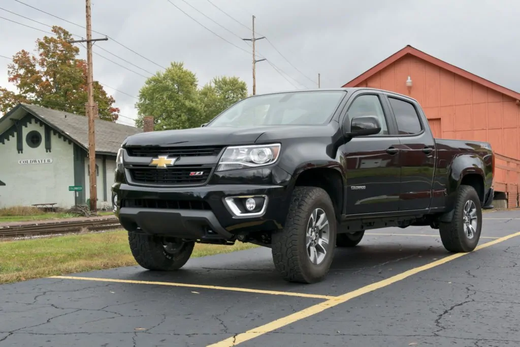 Zone Offroad 1.25" Top Strut Spacer Leveling Kit 2015-2016 Chevy Colorado/GMC Canyon (4wd/2wd)