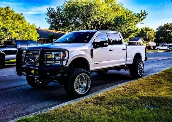 SuperLift 6" KING Edition Radius Arm Lift Kit For 2017-2018 Ford F-350 Super Duty 4WD - with KING Front Coilovers and KING Reservoir Rear Shocks