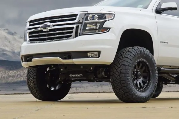 SuperLift 6.5" Lift Kit For 2015-2016 Chevy Tahoe 1500 4WD with OE CAST Steel Control Arms