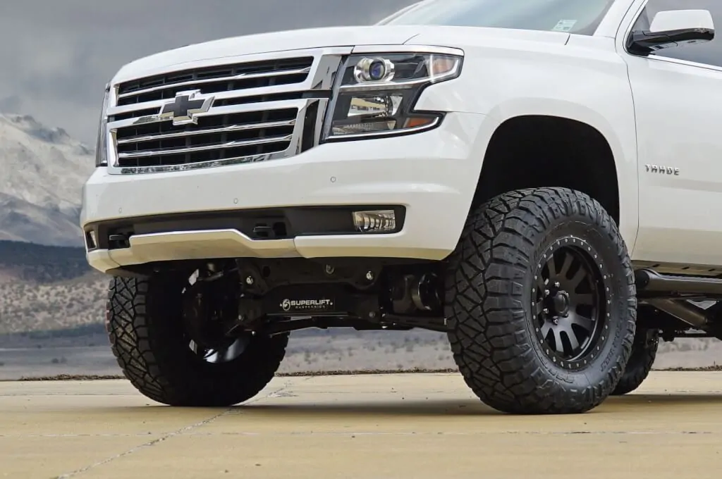 SuperLift 6.5" Lift Kit For 2015-2016 GMC Yukon 1500 4WD with OE CAST Steel Control Arms