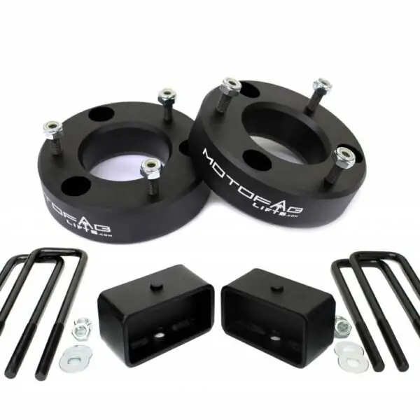 MotoFab 2.5" Front and 2" Rear Leveling Lift Kit - 2007-2018 Chevy Silverado Sierra GMC