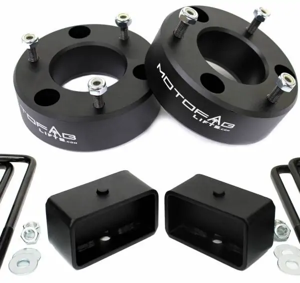 MotoFab 3" Front and 2" Rear Leveling Lift Kit - 2007-2019 Chevy Silverado Sierra GMC