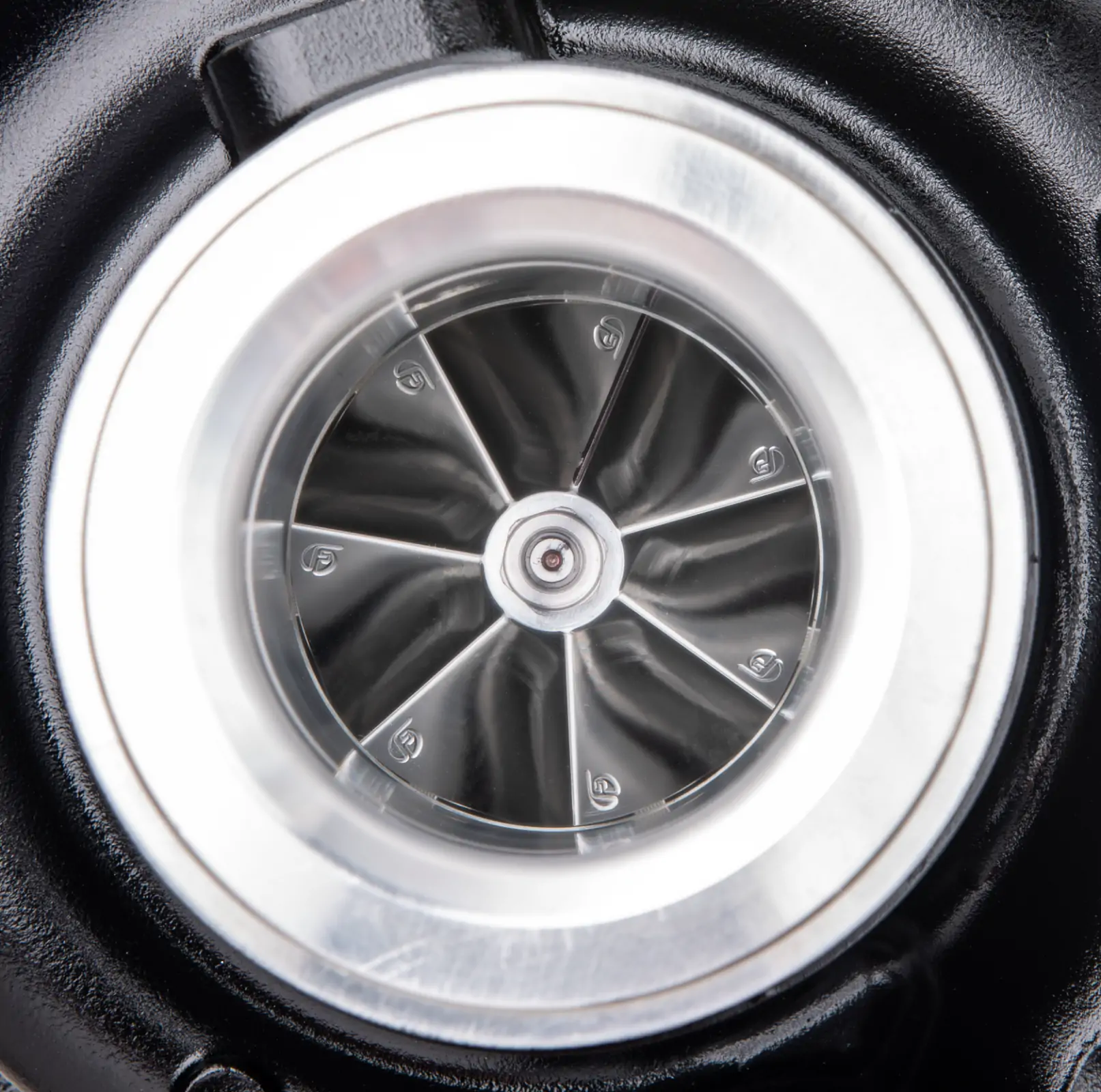 Fleece 67 mm Cheetah Turbocharger | 2019-2022 6.7 L Cummins Ram 2500/3500