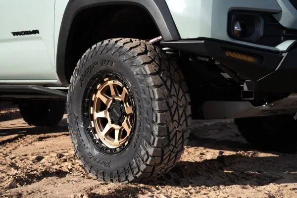 Body Armor 2016-2023 Toyota Tacoma Hiline Bumper High Clearance Side Wings - BOD-TC-19339W