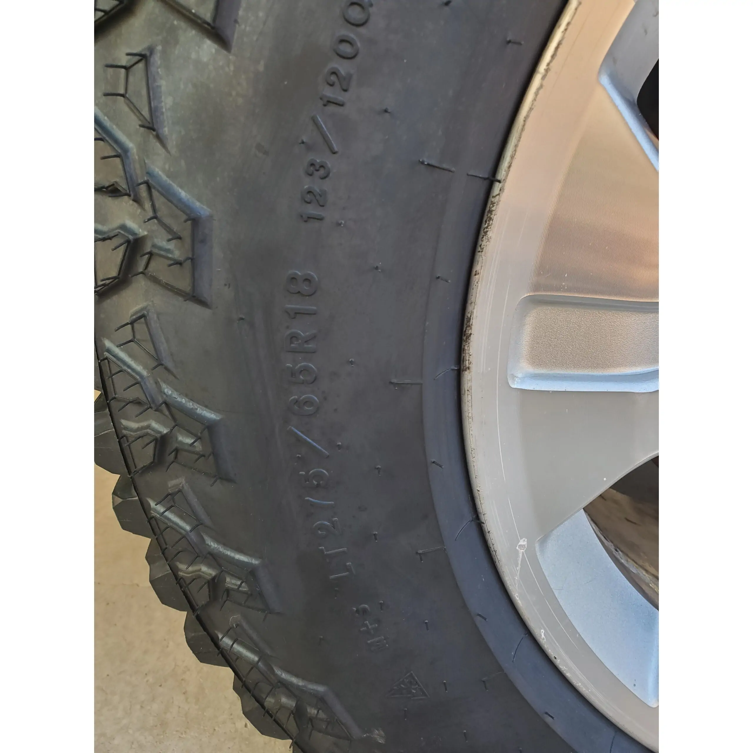 Bilstein 5100 0-1″ Rear Lift Shocks 14-’18 Chevy/GMC Silverado 1500/Sierra 1500 4WD customer review image