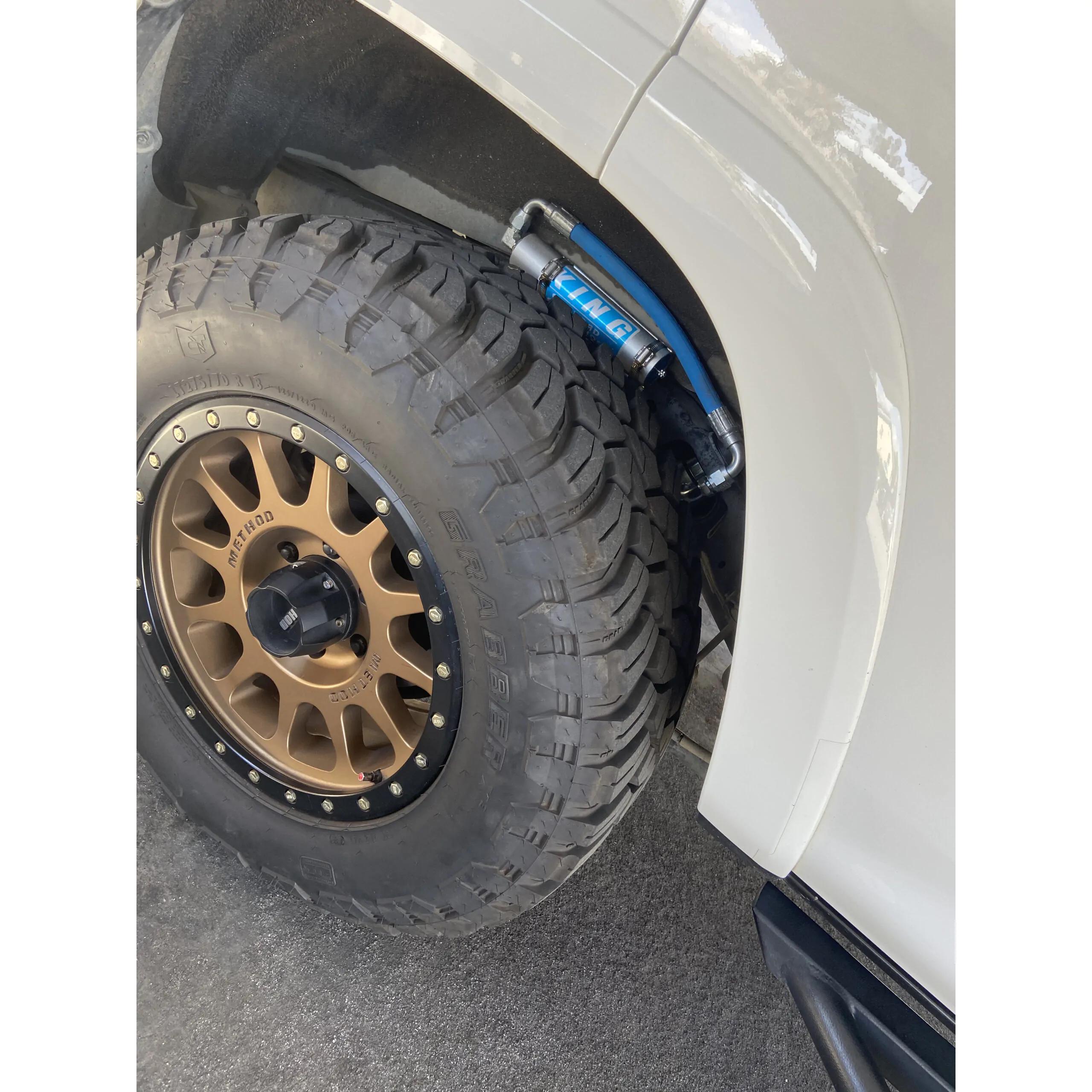 King 2.5 Rear Remote Reservoir Shocks for 2010-2024 Toyota 4Runner customer review image